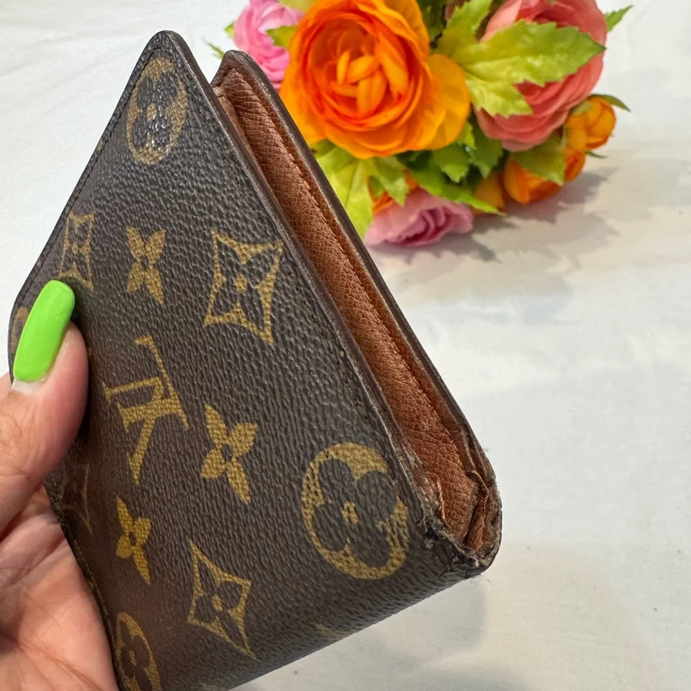 Authentic Louis Vuitton men’s wallet - Picture 4 of 12